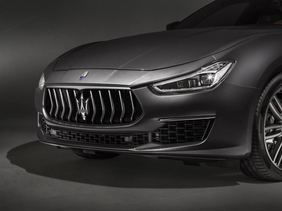 Детали экстерьера Maserati Ghibli S GranLusso 2017 года  (фото 31 из 45)